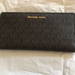 Michael Kors wallet